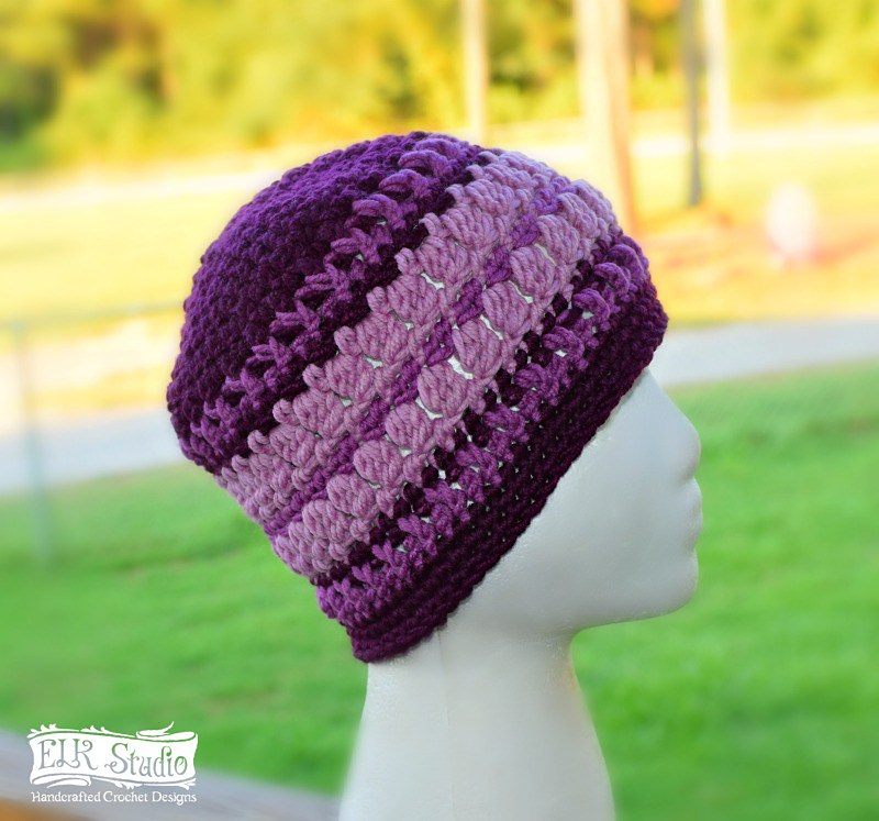 Crocheted hat with 3 colors